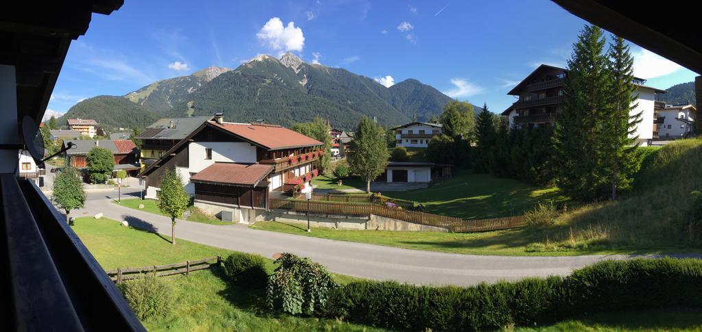 Family Friendly Chalet - Central With Beautiful Mountain Views Seefeld in Tirol Exterior photo